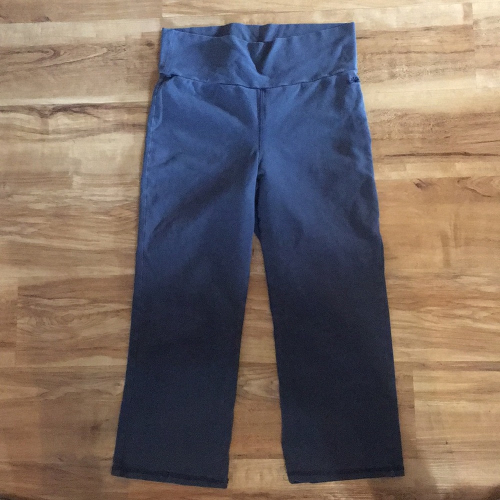 Dark blue yoga capris